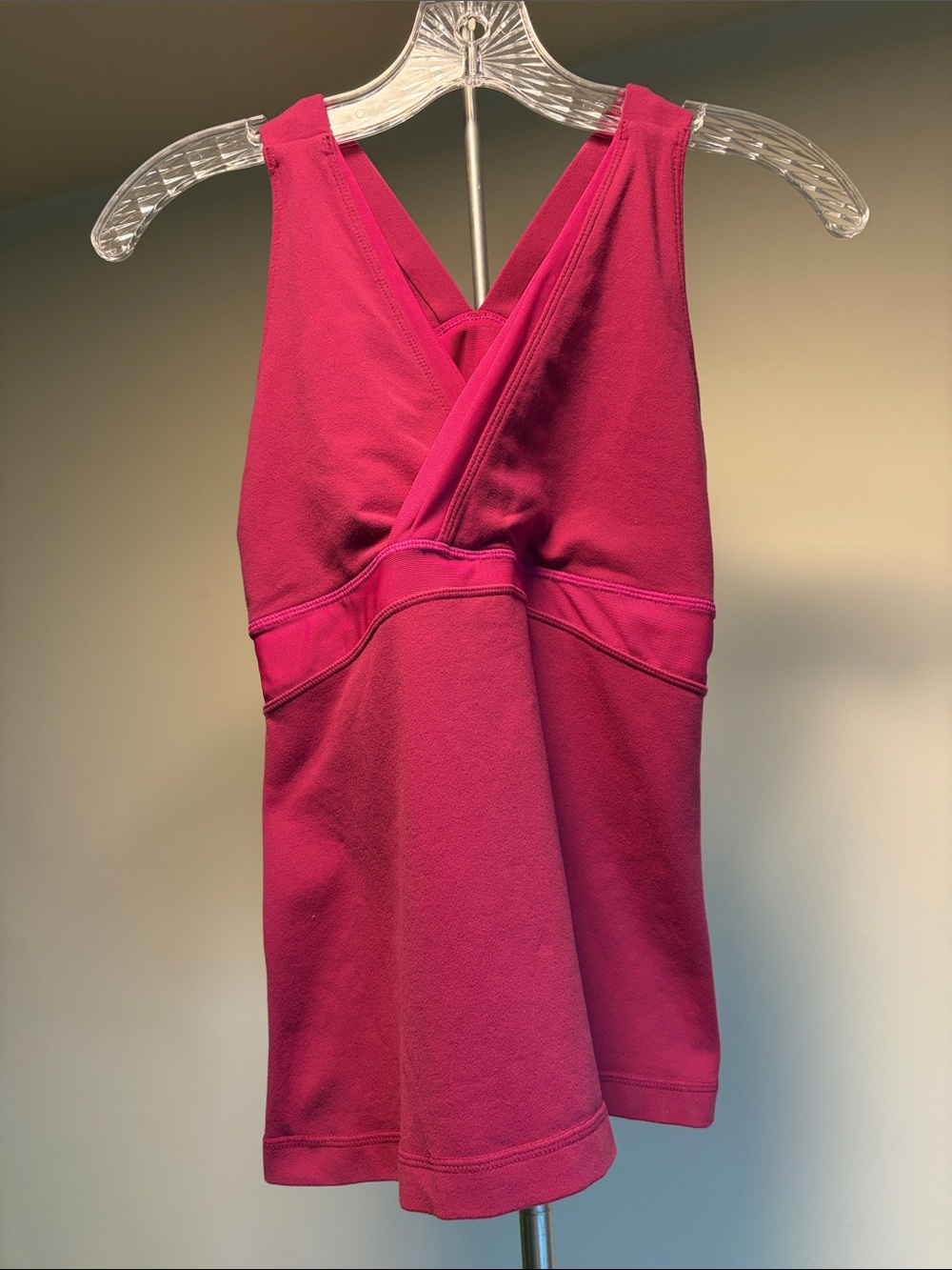 Lululemon deep feet built-in bra Magenta Athletic Tank Top